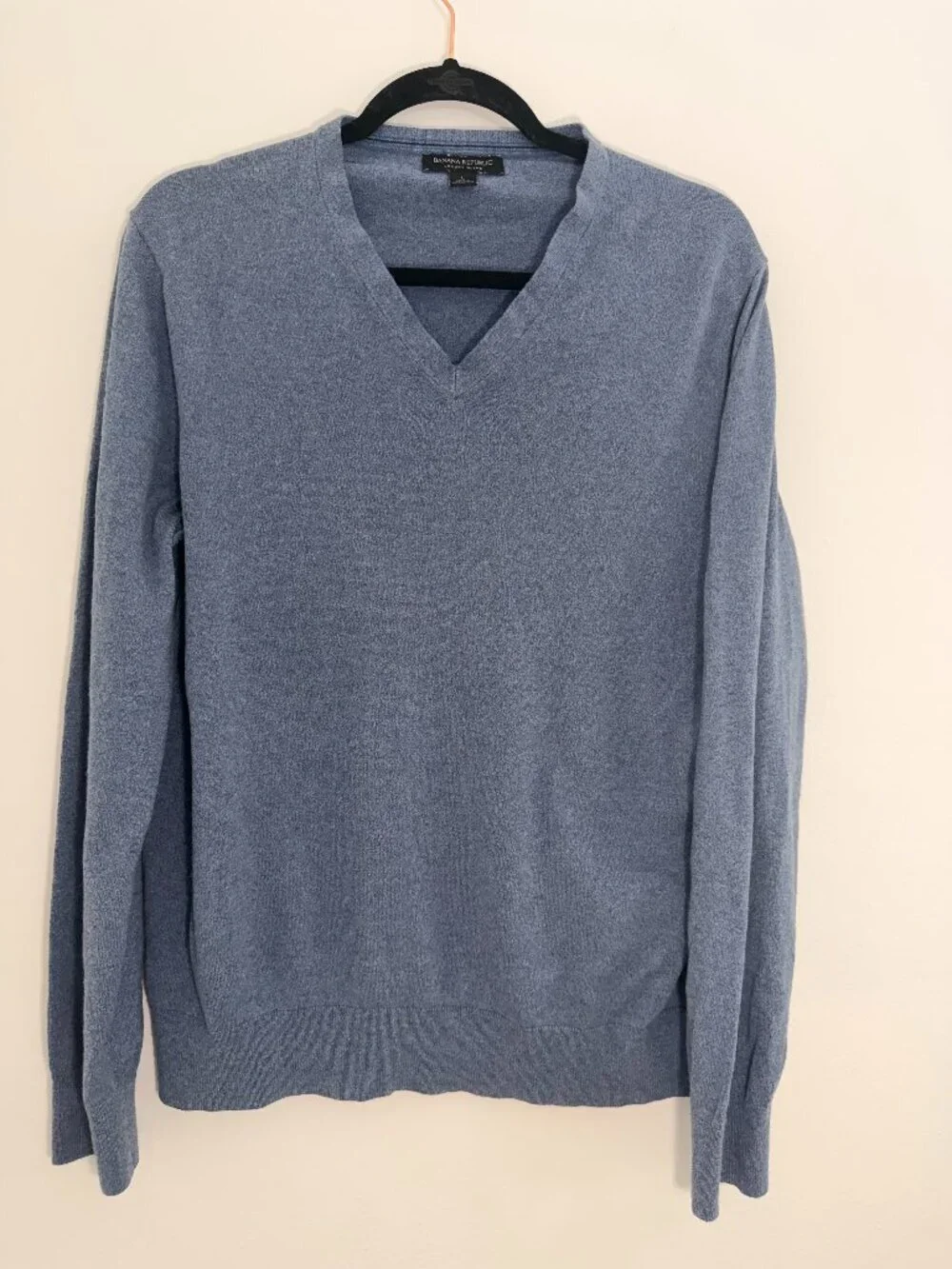 Banana Republic Luxury Blend Silk Cashmere Blue V-Neck Sweater Size L